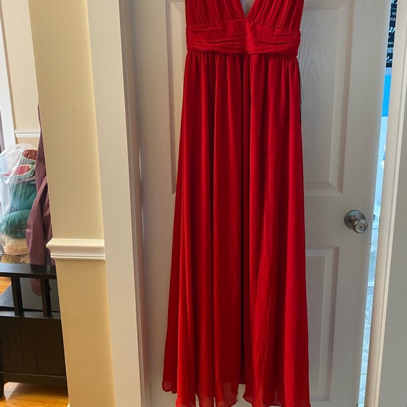 Gown/Maxi - Picture 7 of 8